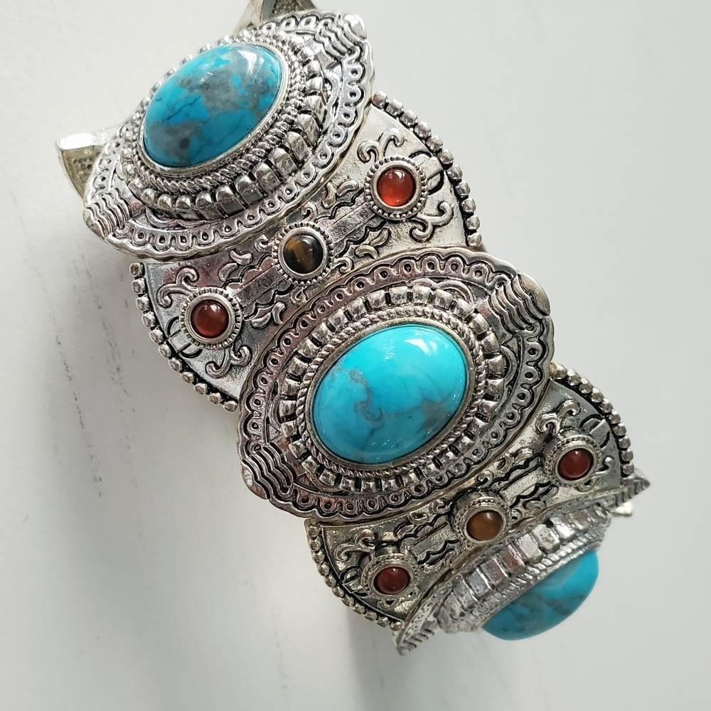 JR Graziano "Best West" Turquoise Stretch Bracelet - Picture 3 of 5